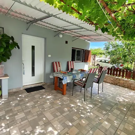Fuer 4 Personen Ca 40 Qm In Sijana, Istrien Istrische Riviera Holiday home Pula