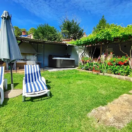 Fuer 4 Personen Ca 40 Qm In Sijana, Istrien Istrische Riviera Holiday home *